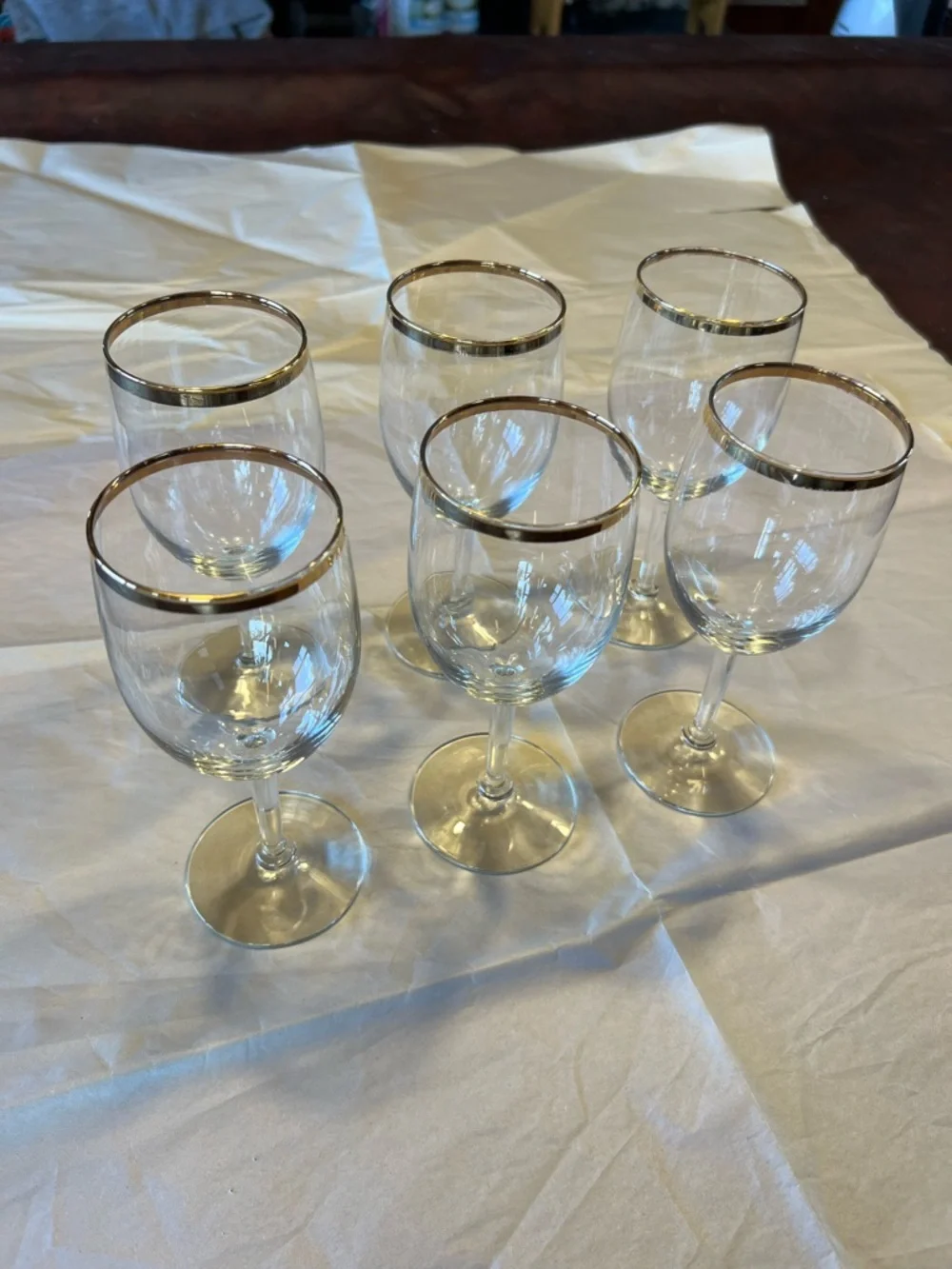 Set of 6 Clear Wine Glasses with Gold Rim